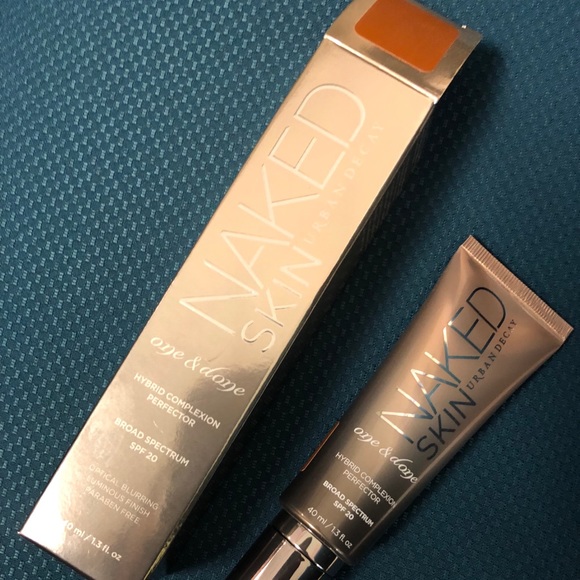 NIB - Urban Decay - Naked Skin One & Done in Deep - Picture 1 of 3